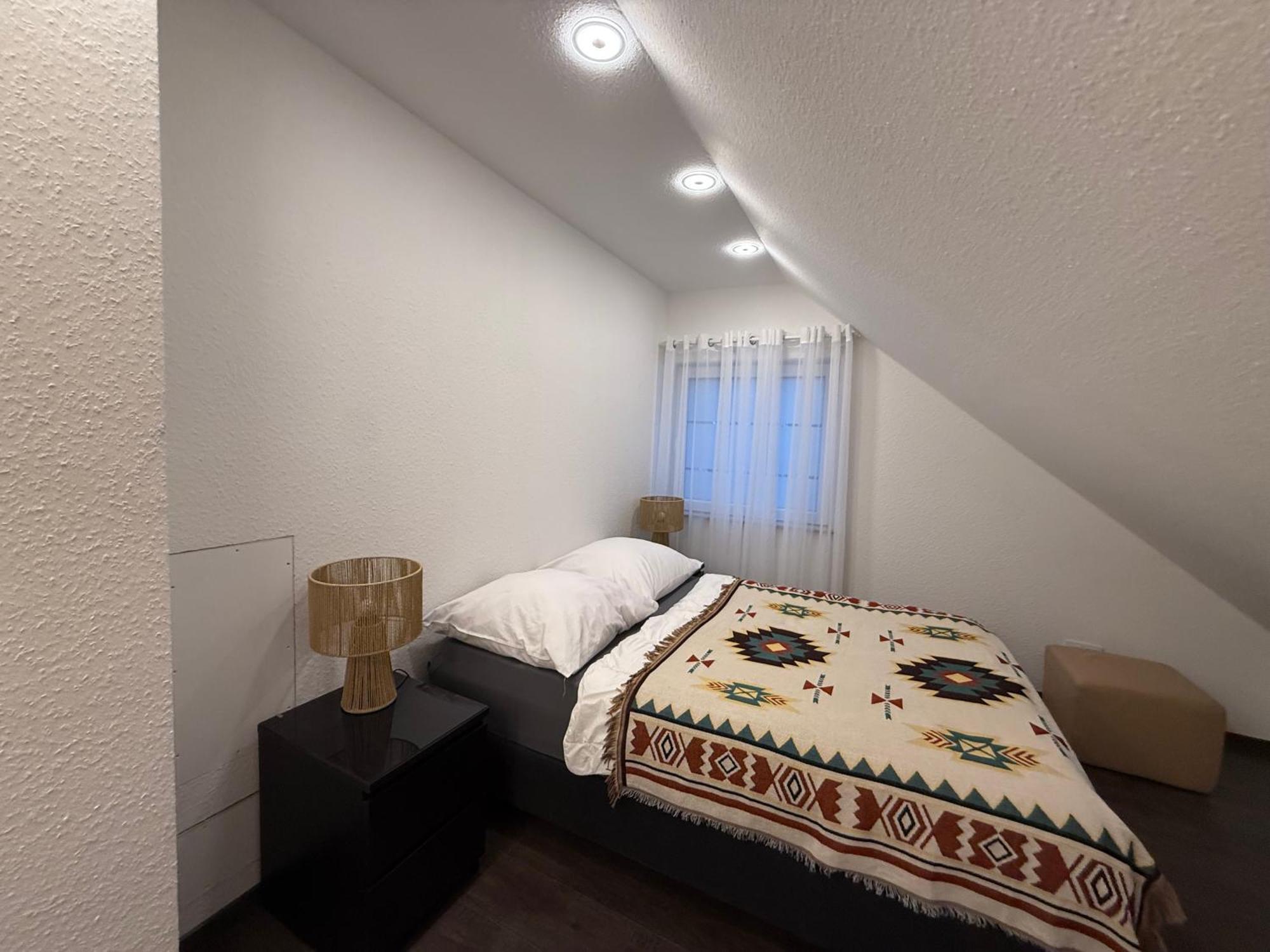 Modern House Gehrden Auf 2 Etagen, Nice Garten, Barbecue, Contactless Check-In, Free Parking Экстерьер фото